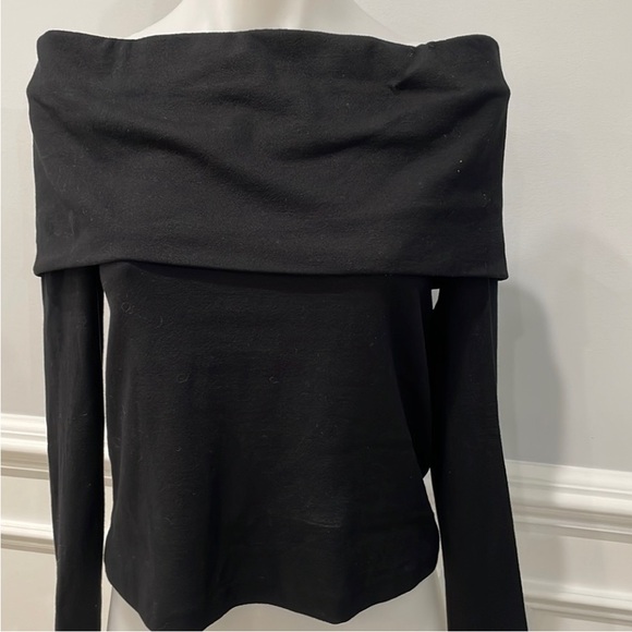 Club Monaco Classic Black Apparel - Picture 1 of 4
